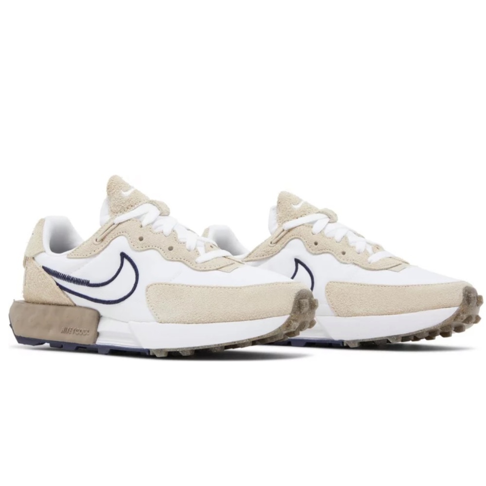NIKE Womens Fontana Waffle Sneakers